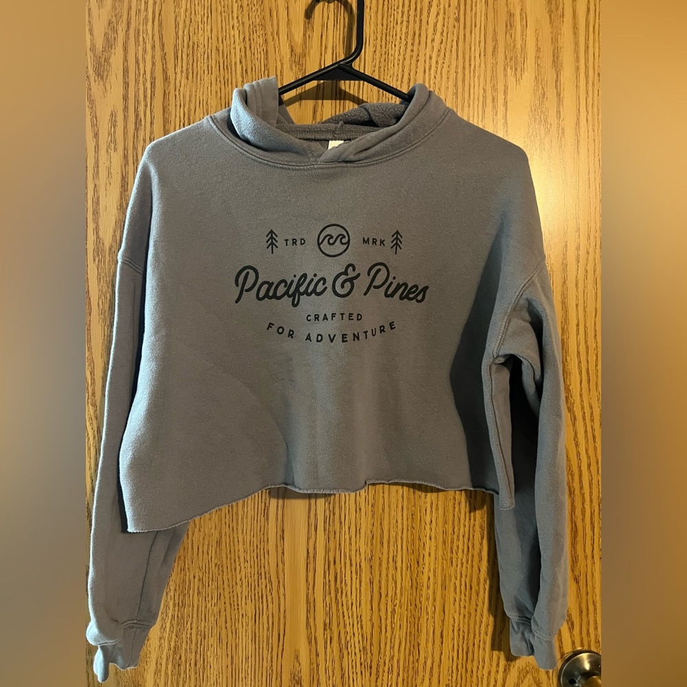 Pacific & Pines Crop Hoodie